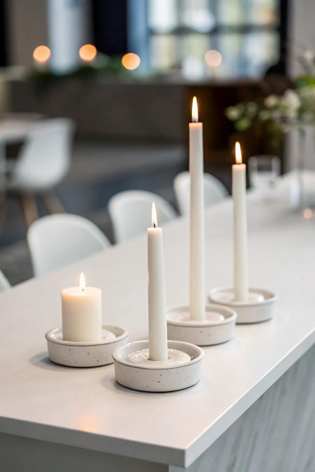 Sleek and modern minimalist candle style.