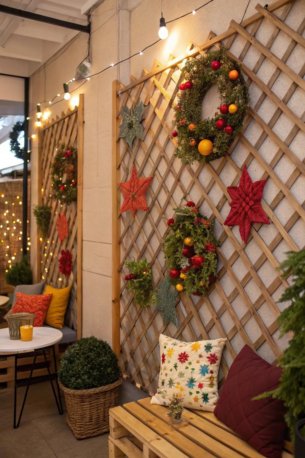 Lattice wall providing a versatile space for seasonal decor changes.