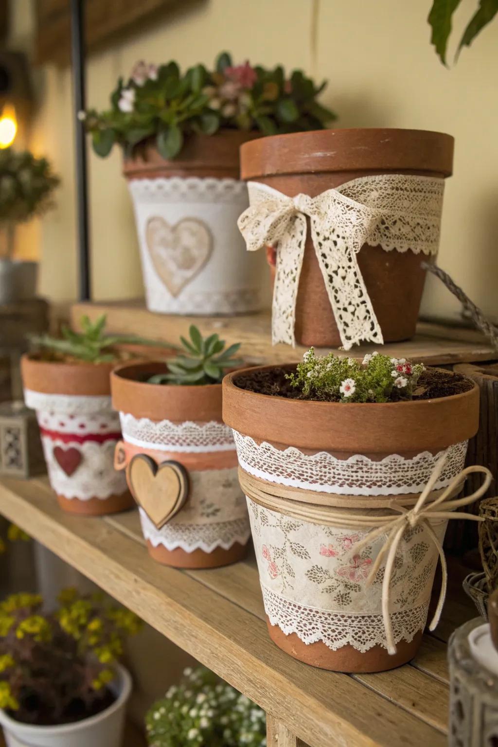 Bring cohesion to your decor with a themed flower pot arrangement.