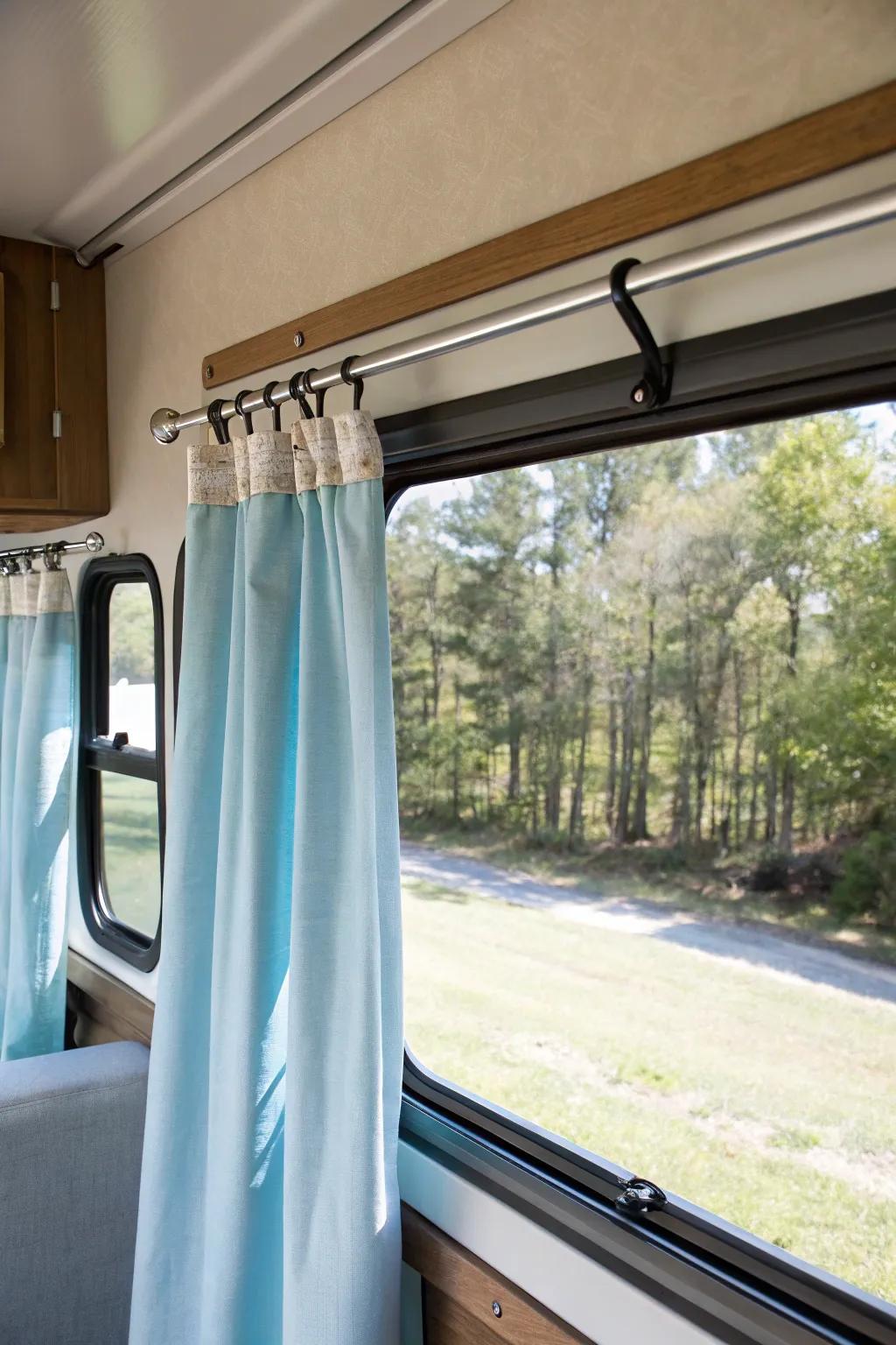 Simple and effective: command hook curtain rods in an RV.