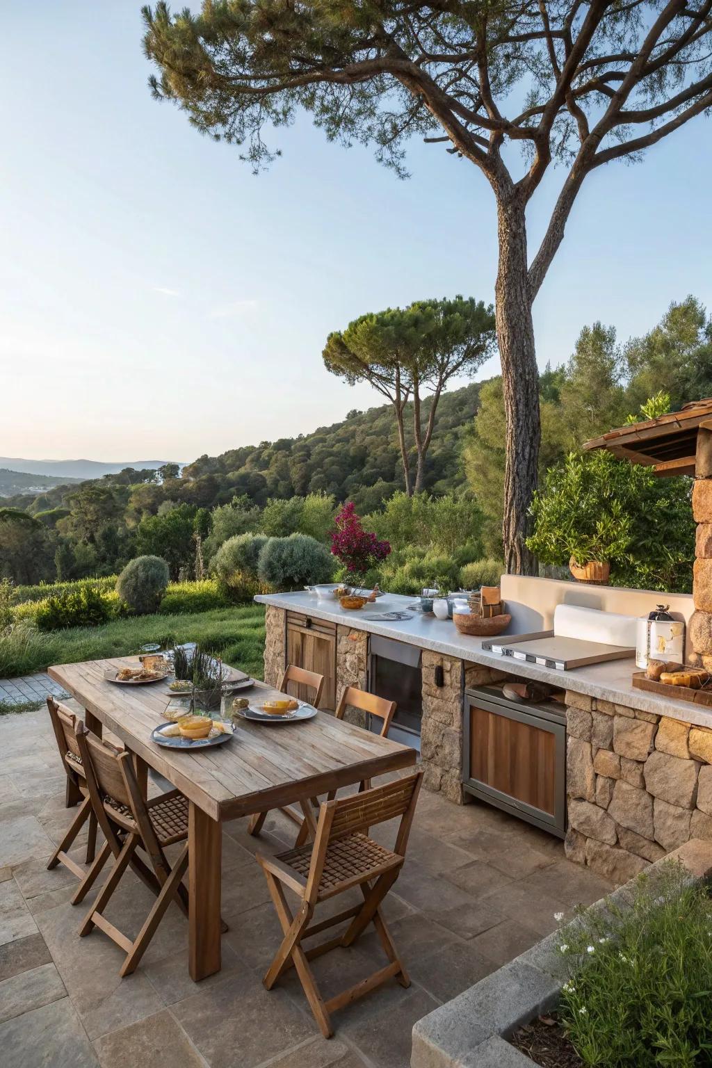 Lush greenery surrounds this inviting outdoor kitchen, creating a serene escape.