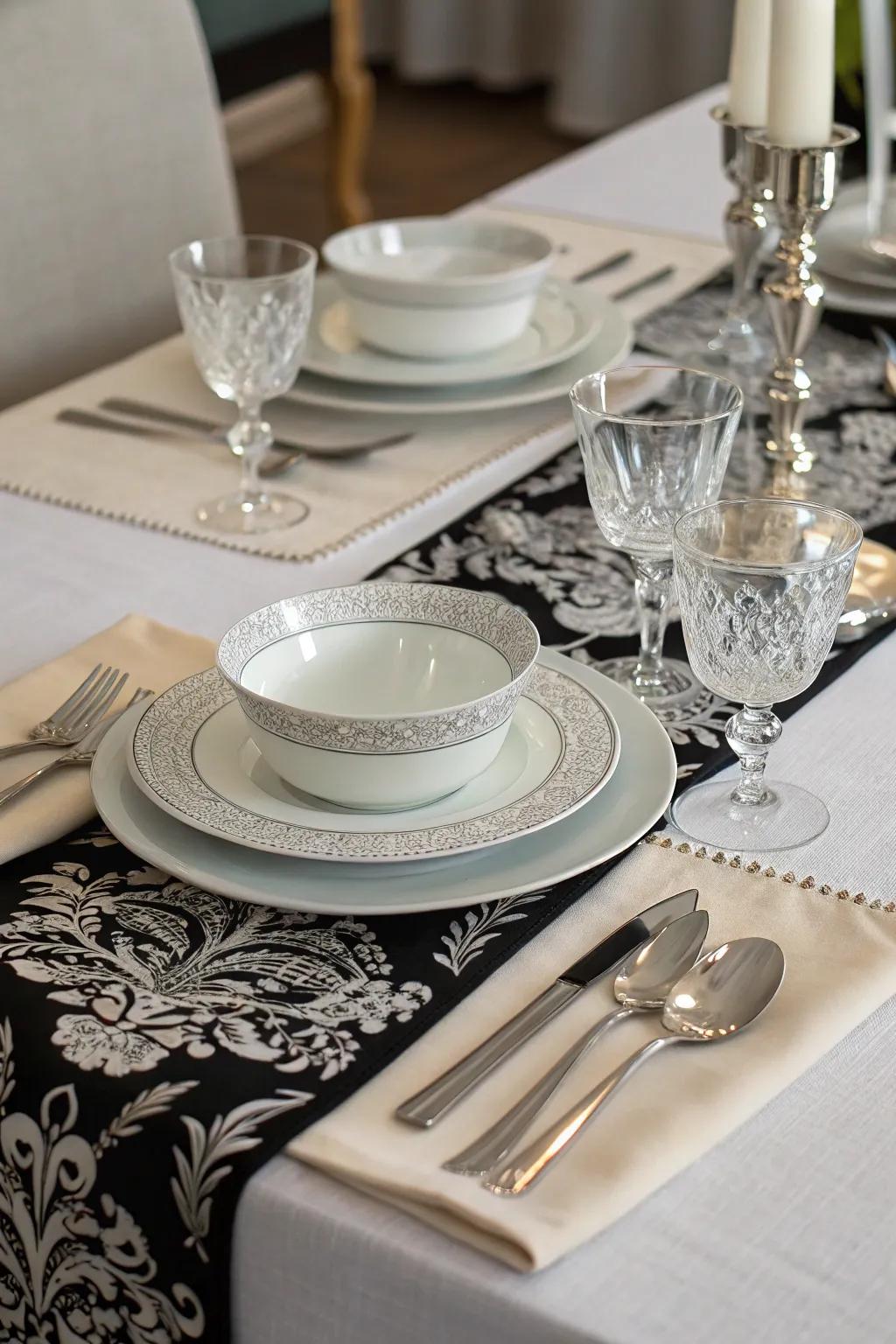 Monochrome table runner for a classic, elegant setting.